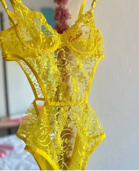 بودي روز باللون الليموني 🍋