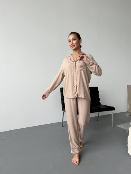 بجامة Victoria’s secret