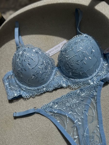 طقم ازرق سماوي بوش اب