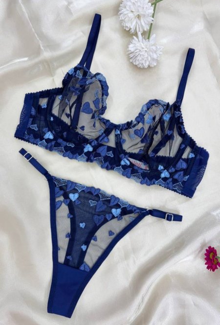 طقم قلوب كُحلي