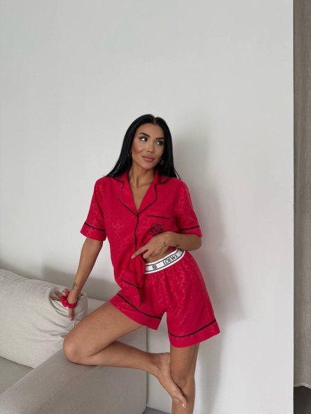بجامة Loewe الفخمة شورت ونص كم معها ربطه شعر