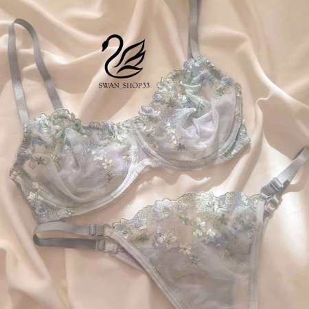 طقم لانجري بلون لطيف